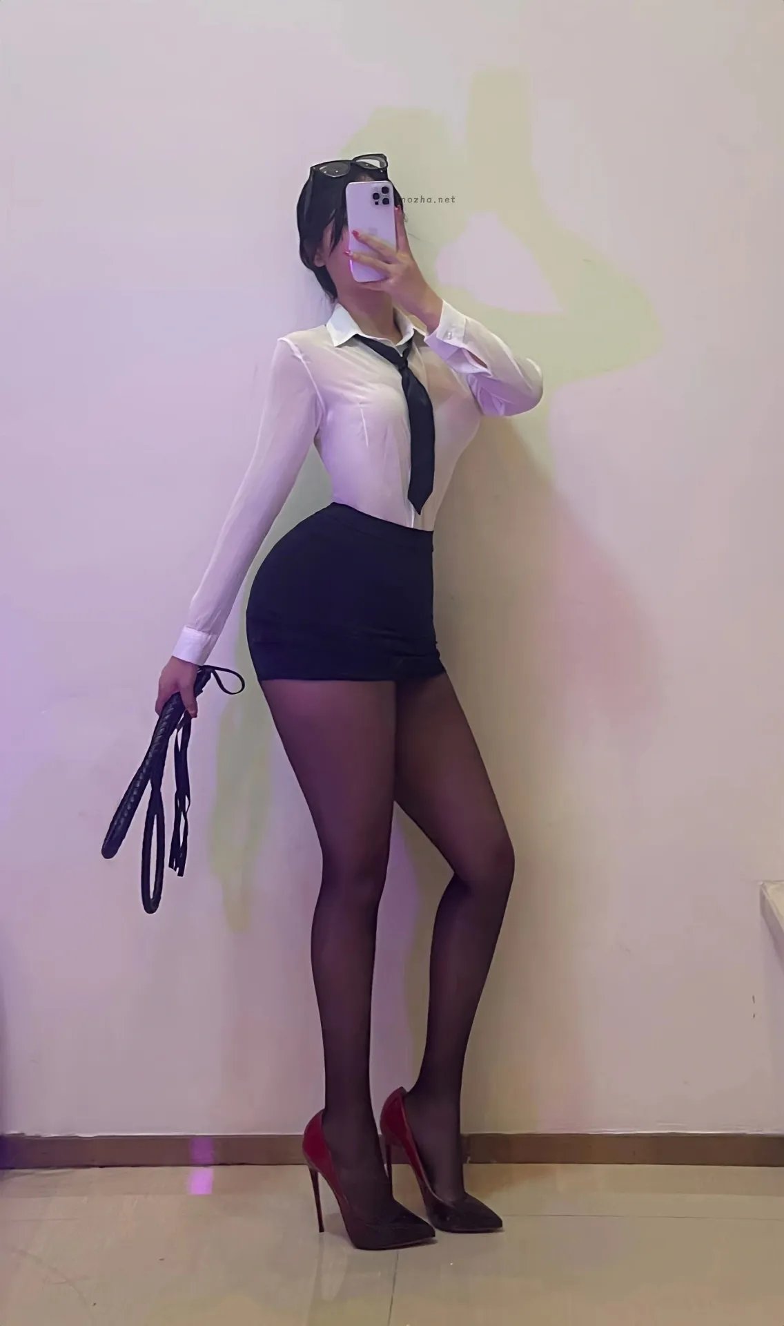 艾拉·isla – 衬衫黑丝制服【25P】